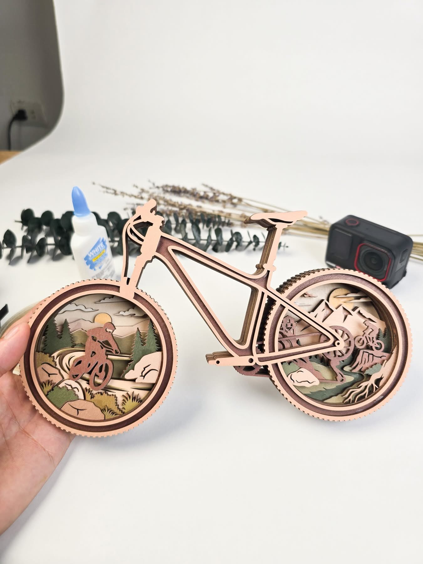 Decorațiune 3D din Lemn – Bicicletă Mountain Bike & Peisaj Montan - imagine galerie