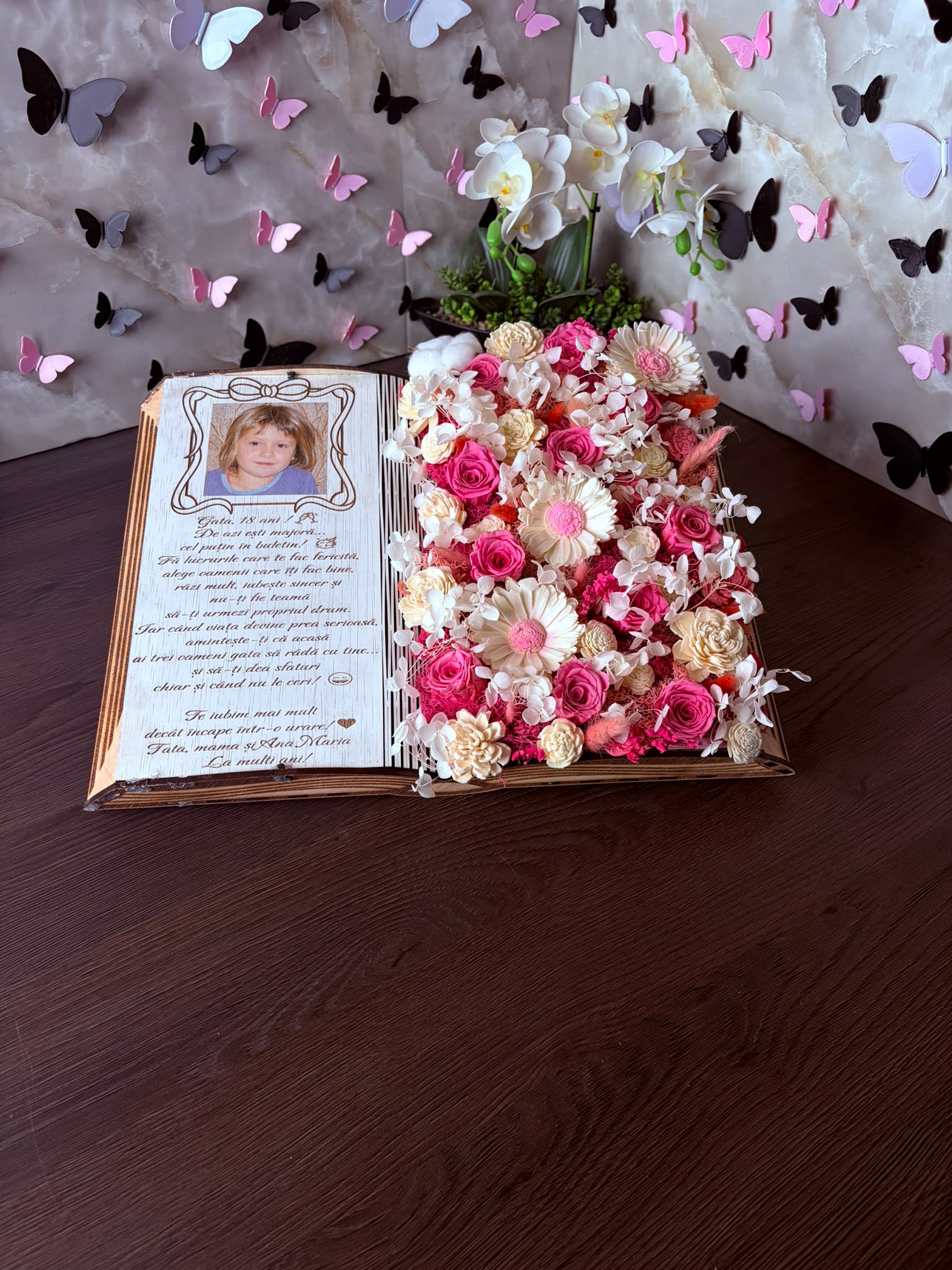Carte decorativă personalizată cu flori criogenate și stabilizate - imagine galerie