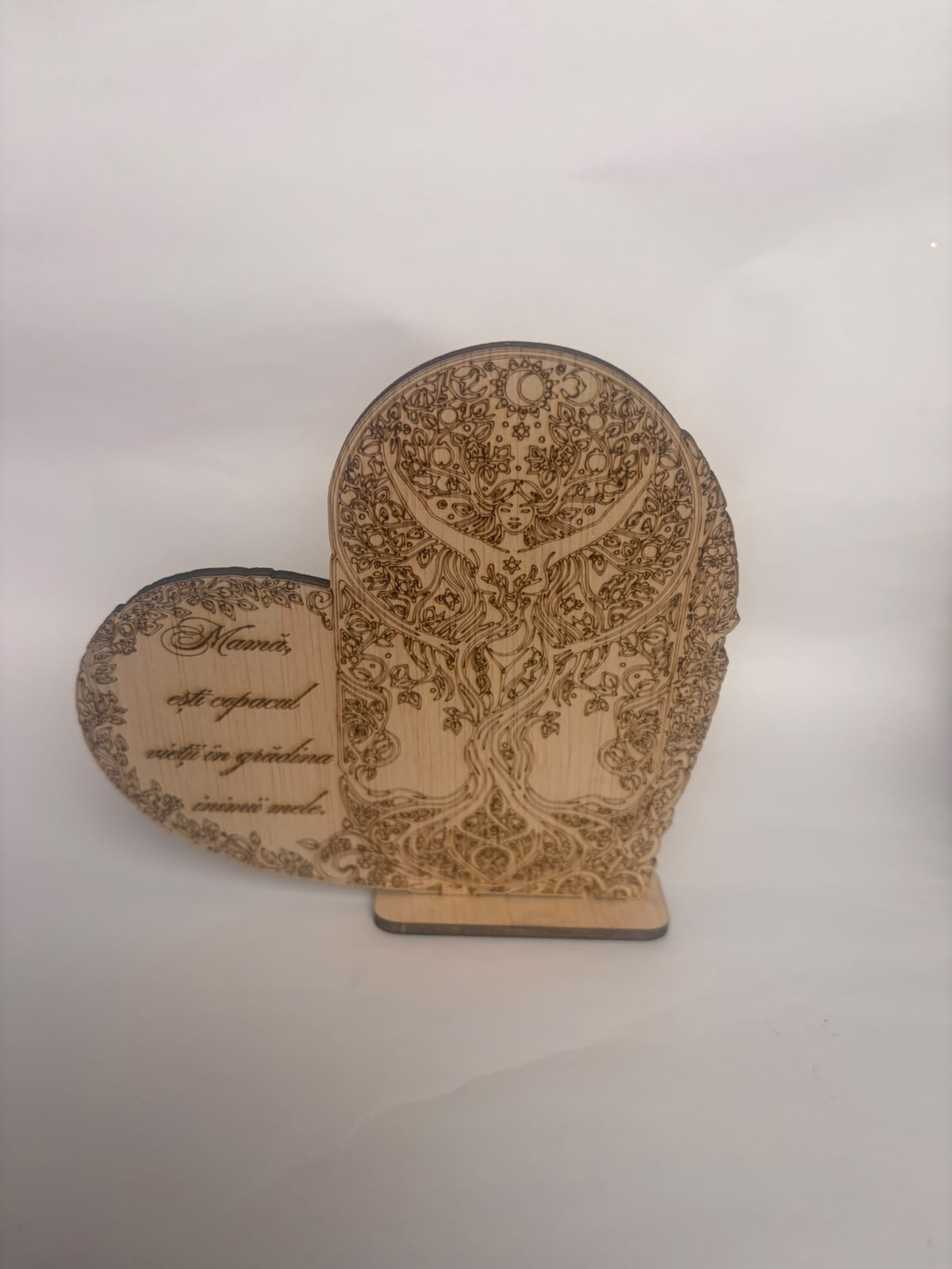 Plachetă Inimă din Lemn – „Mamă, ești copacul vieții” cu Gravură Complexă - imagine galerie