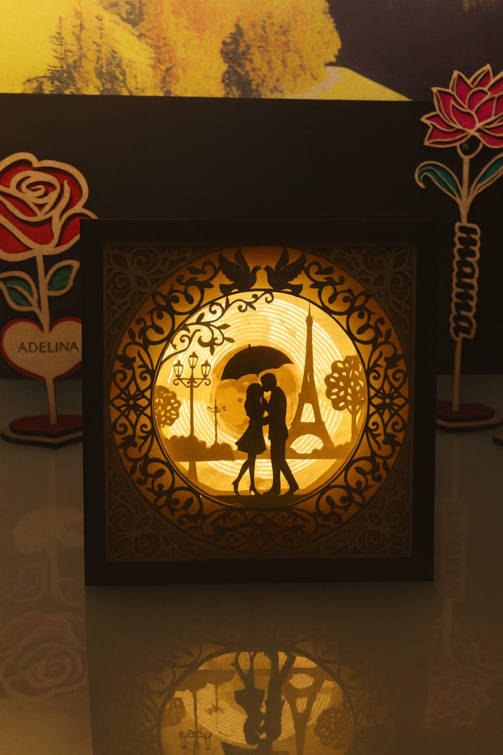 Lampă decorativă romantică Paris – Turnul Eiffel - imagine galerie