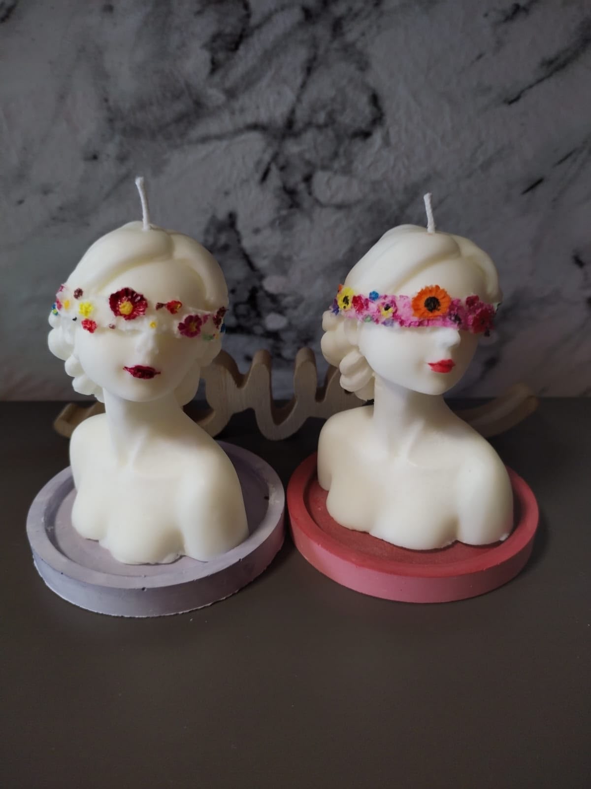 Lumânare Handmade Model Bust Feminin cu Pictură Florală – Kasem Studio - imagine galerie
