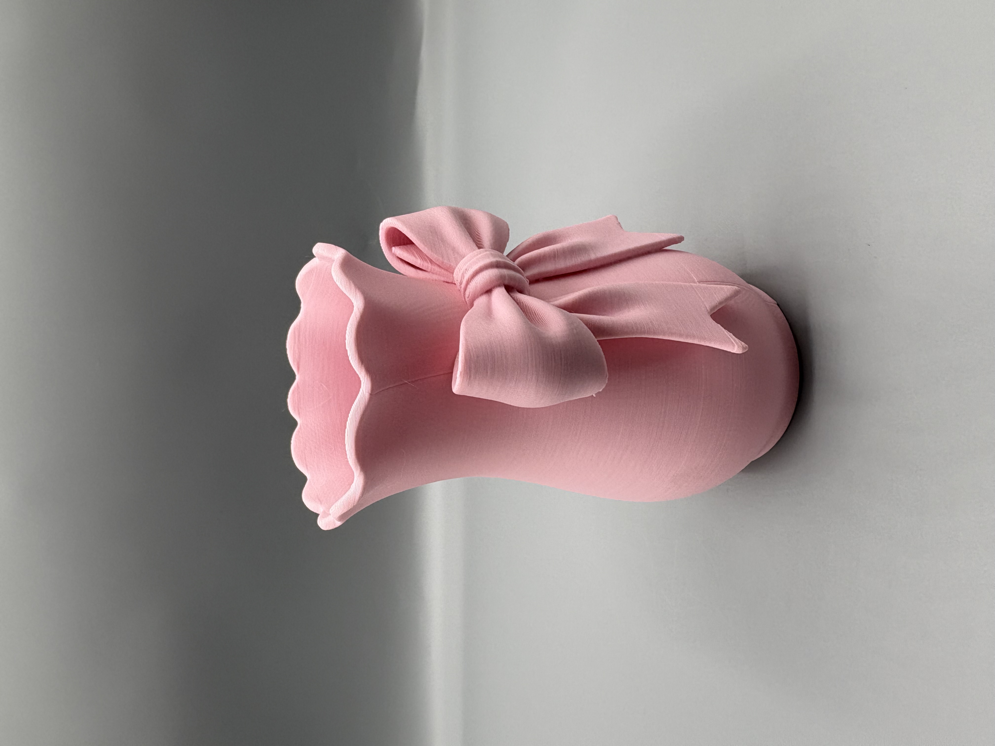 Vază decorativă 3D cu fundă – Roz pastel - imagine galerie