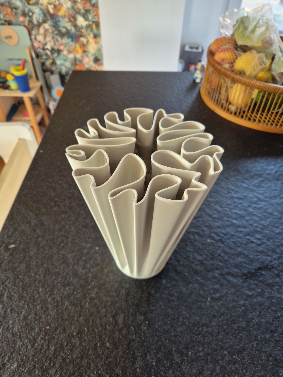 Vază decorativă 3D plisată - imagine galerie