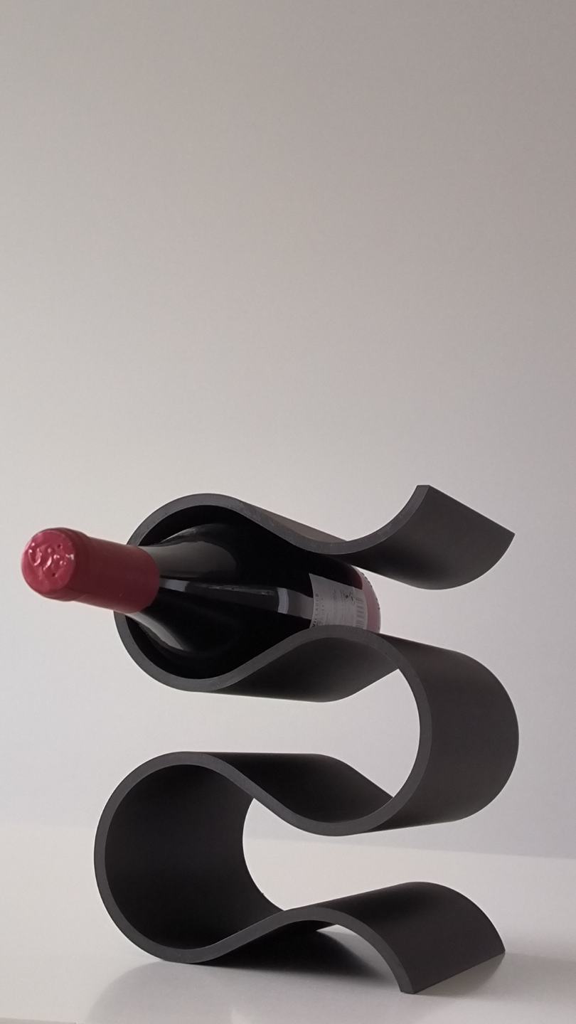 Suport decorativ 3D pentru sticlă de vin – design curbat modern - imagine galerie