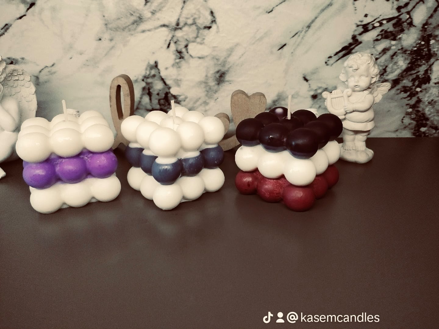 Lumânare Handmade Model Cub cu Inimioare / Bubble Candle roz – Kasem Studio - imagine galerie