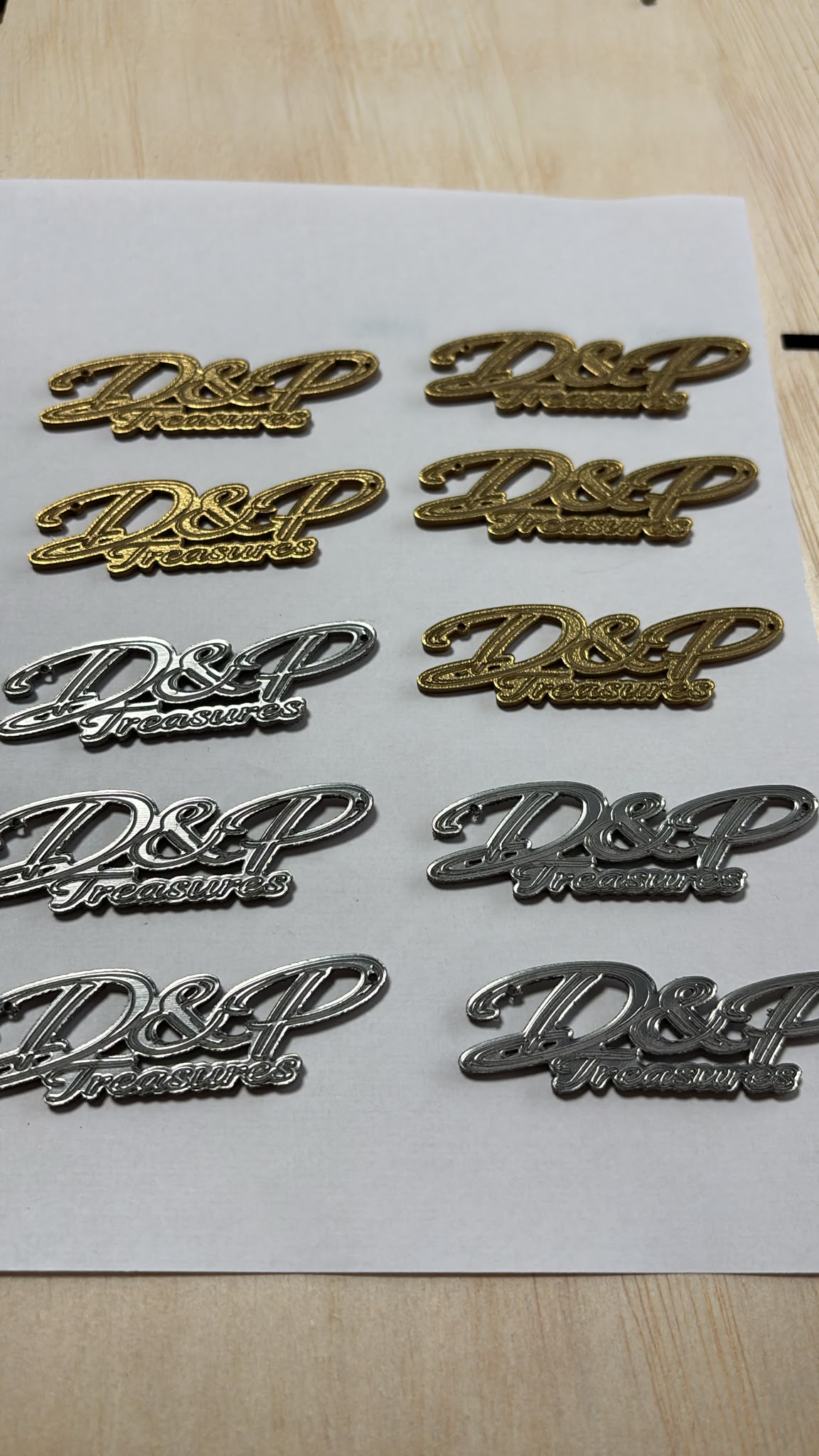 Etichetă / Logo personalizat din acril - imagine galerie
