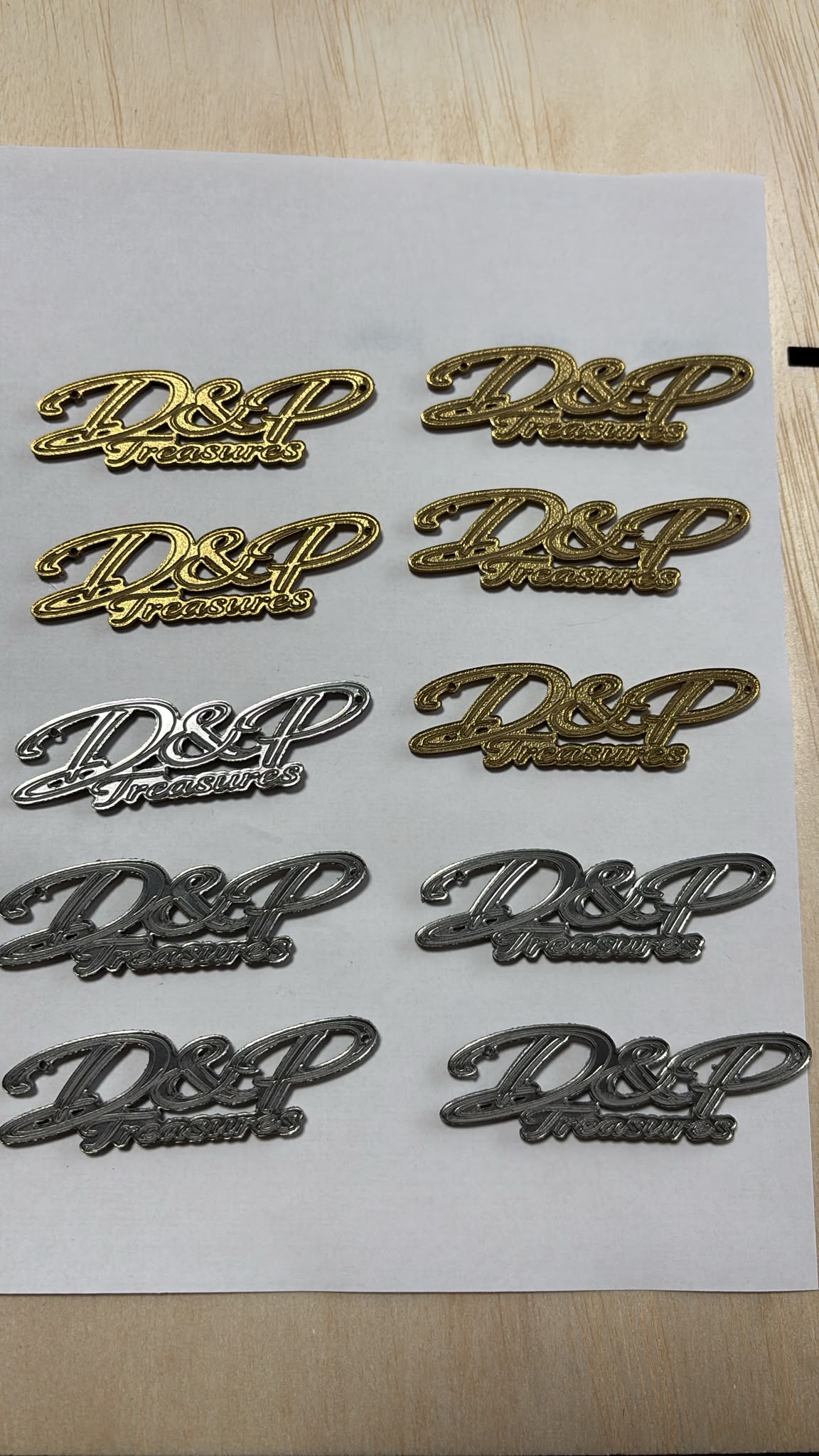 Etichetă / Logo personalizat din acril - imagine galerie