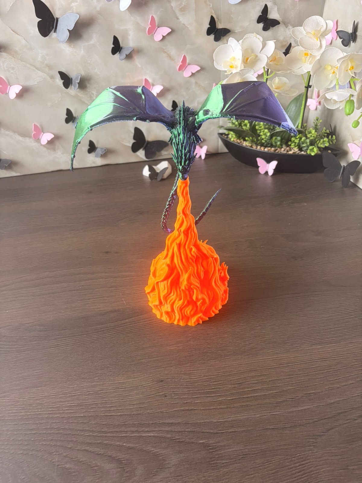 Lampă / Statuetă 3D - Dragon cu glob de foc iluminat - imagine galerie