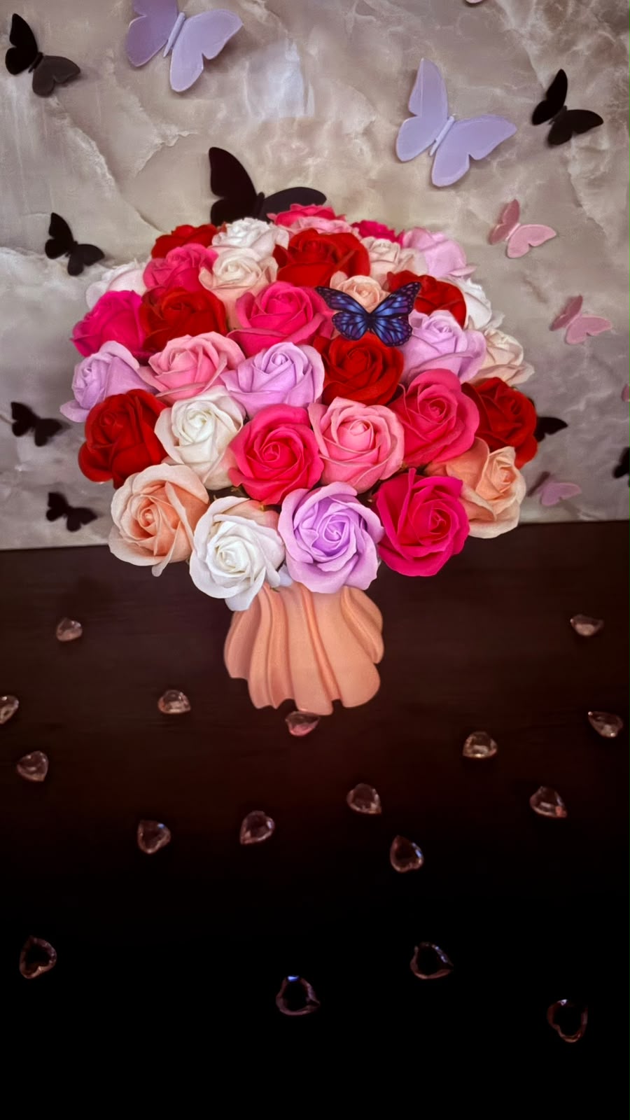Aranjament floral în vază 3D – Trandafiri de săpun și mesaje personalizate - imagine galerie
