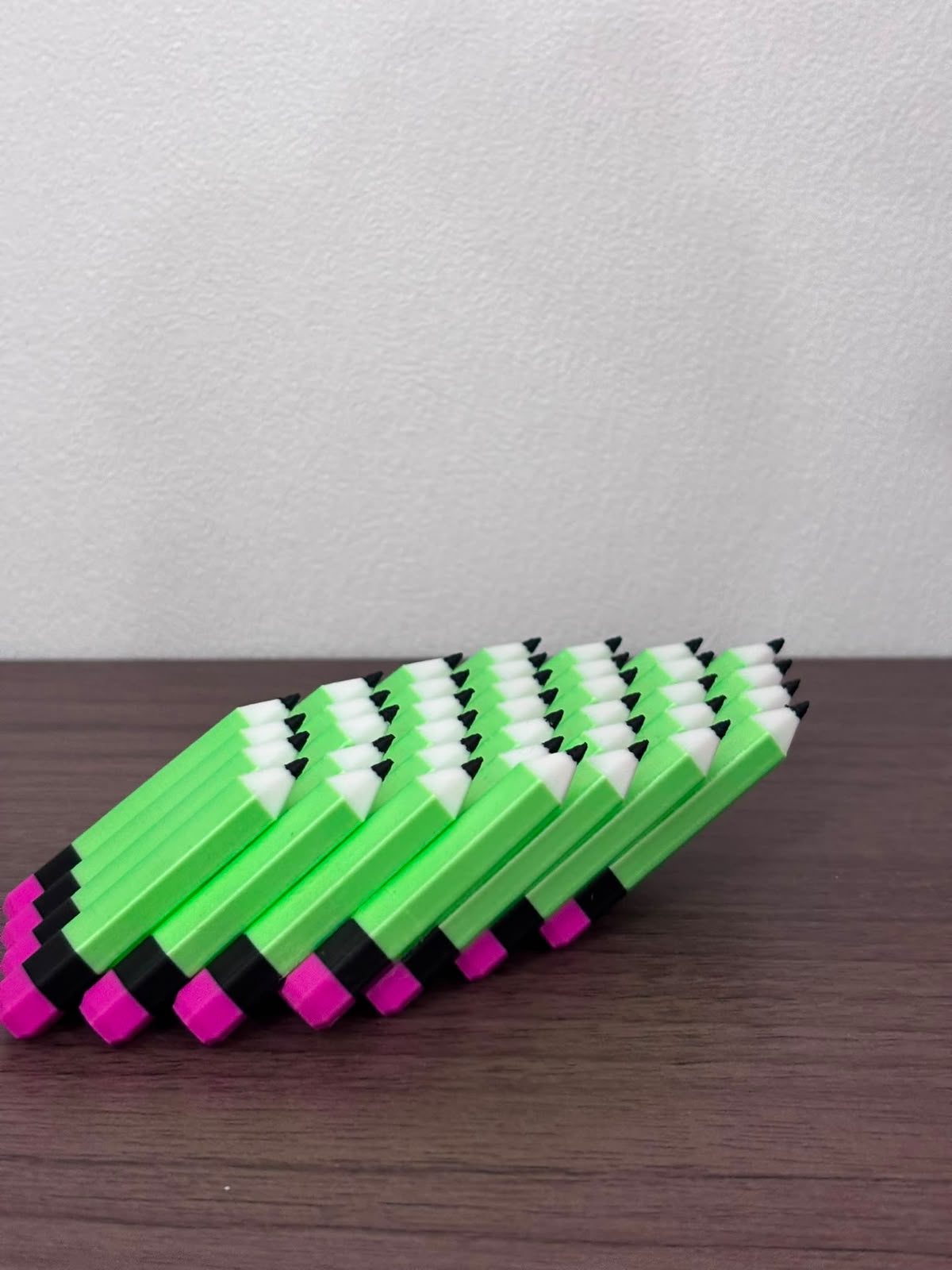Jucărie Fidget / Antistres – Design 3D inedit în formă de creioane colorate - imagine galerie
