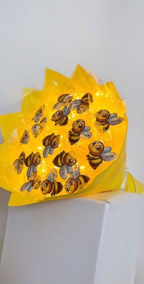Buchet luminos decorativ cu fluturi/elemente tematice și iluminat LED - imagine galerie