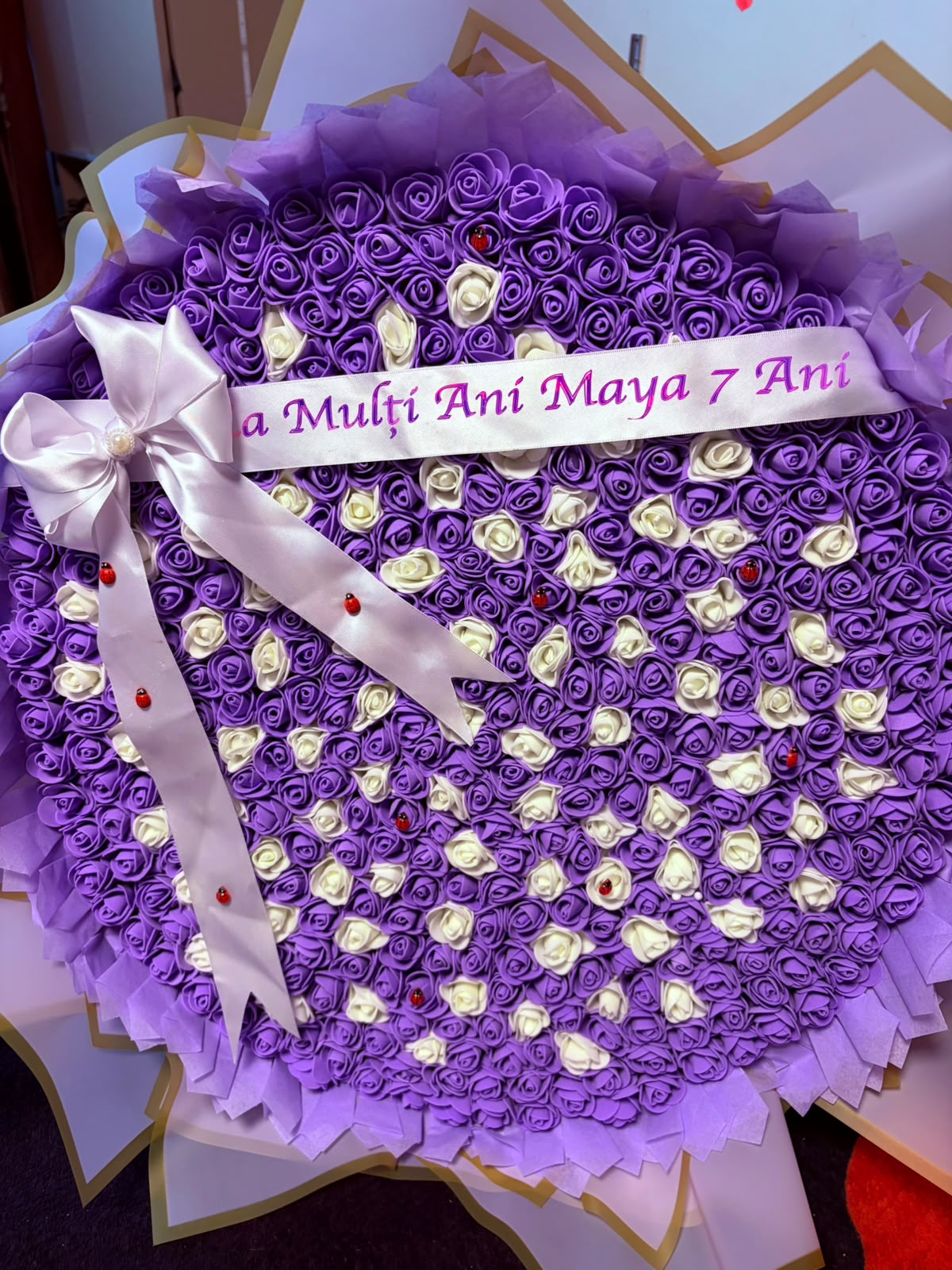 Buchet uriaș personalizat din trandafiri de săpun (Diametru 50 cm) – Cadoul spectaculos pentru ocazii speciale - imagine galerie
