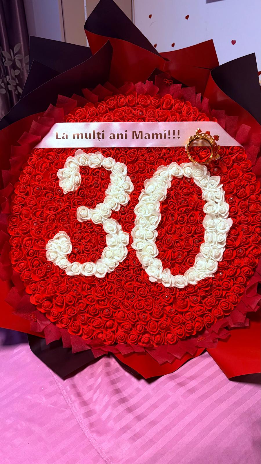 Buchet uriaș personalizat din trandafiri de săpun (Diametru 50 cm) – Cadoul spectaculos pentru ocazii speciale - imagine galerie