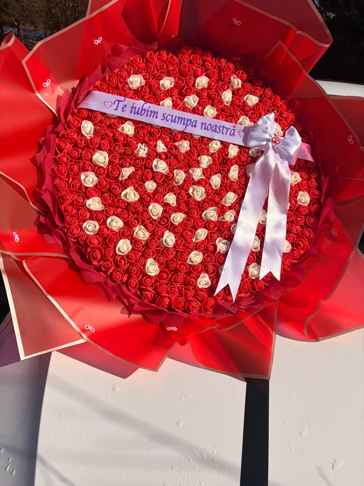 Buchet uriaș personalizat din trandafiri de săpun (Diametru 50 cm) – Cadoul spectaculos pentru ocazii speciale - imagine galerie