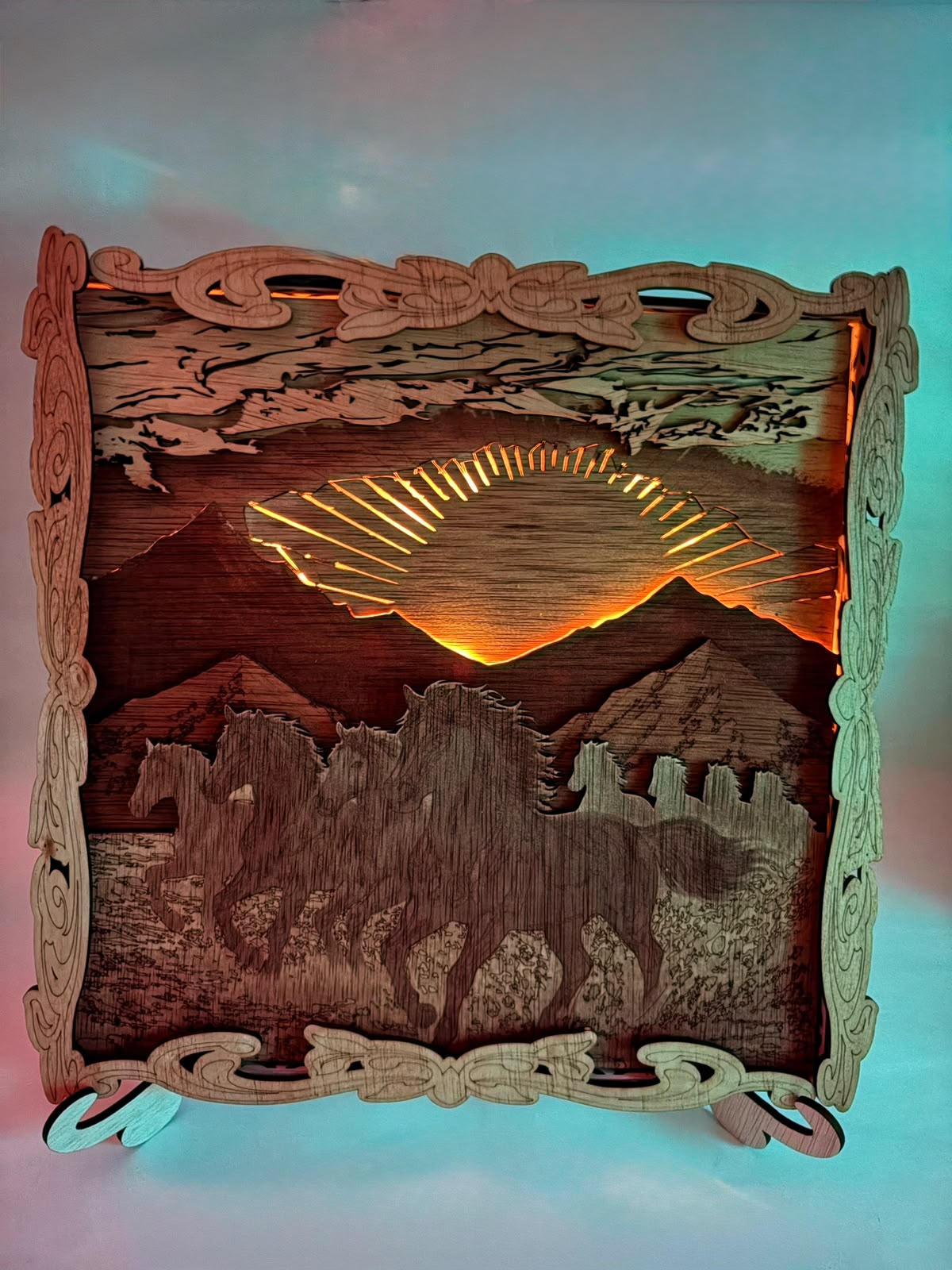Tablou Decorativ 3D Multistrat din Lemn cu Iluminare Ambientară