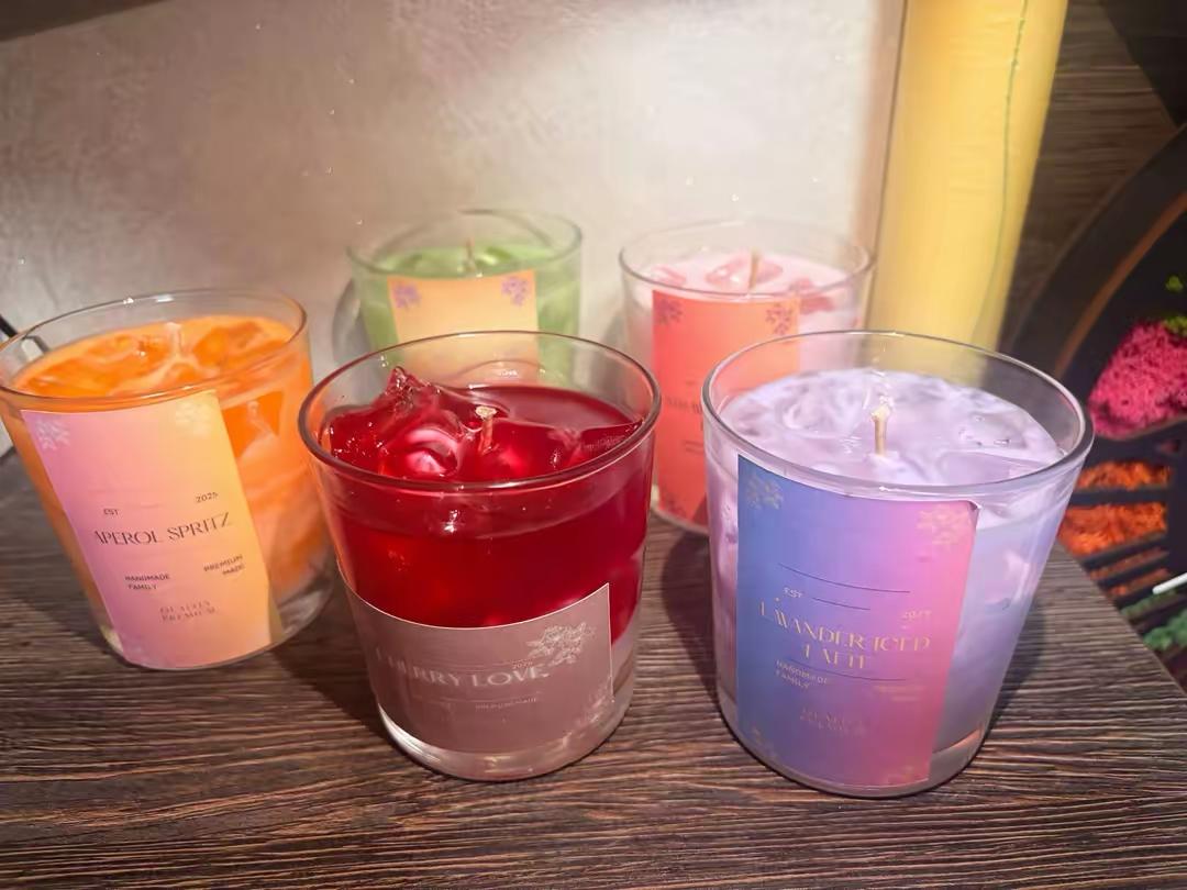 Lumânare Parfumată Handmade în Pahar – Colecția Cocktail / Iced Drinks